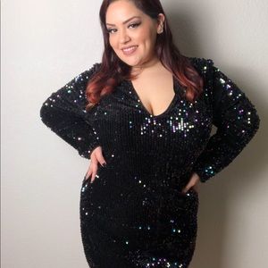 Iridescent Black Sequined Plus Size Dress